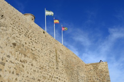 Spain, Andalusia, Malaga, the Castillo de Gibralfaro castle, lovers on the ramparts