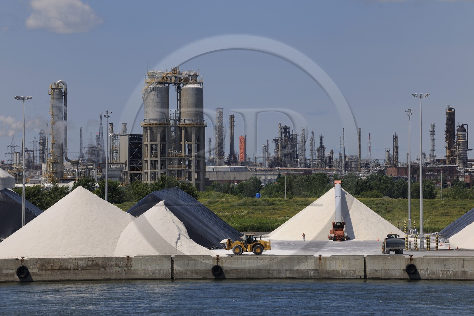 Canada, province de Québec, Montréal, le port industriel sur le fleuve Saint-Laurent