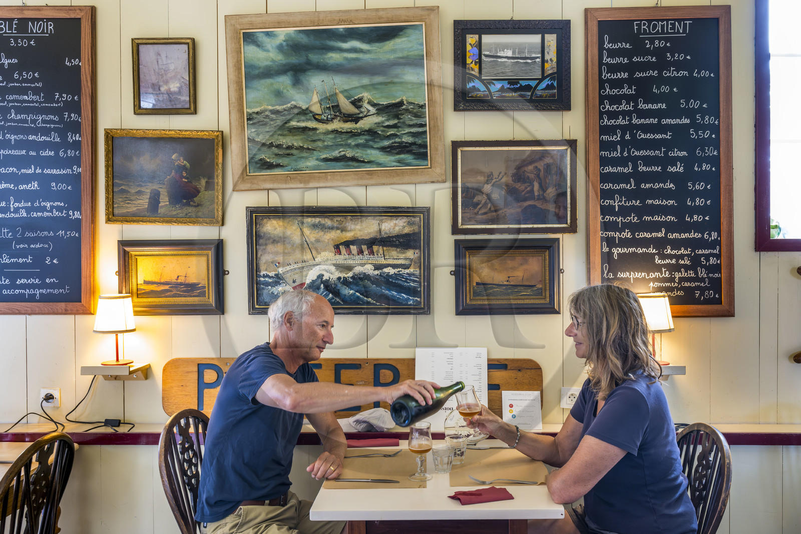 France, Finistère (29), Mer d'Iroise, Ile d'Ouessant, Lampaul, creperie Chez Carole