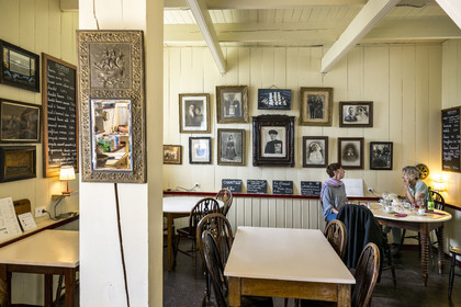 France, Finistère (29), Mer d'Iroise, Ile d'Ouessant, Lampaul, creperie Chez Carole