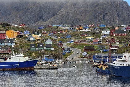 Greenland, central western region, Sisimiut (formerly Holsteinsborg) in Kangerluarsunnguaq Bay, the port