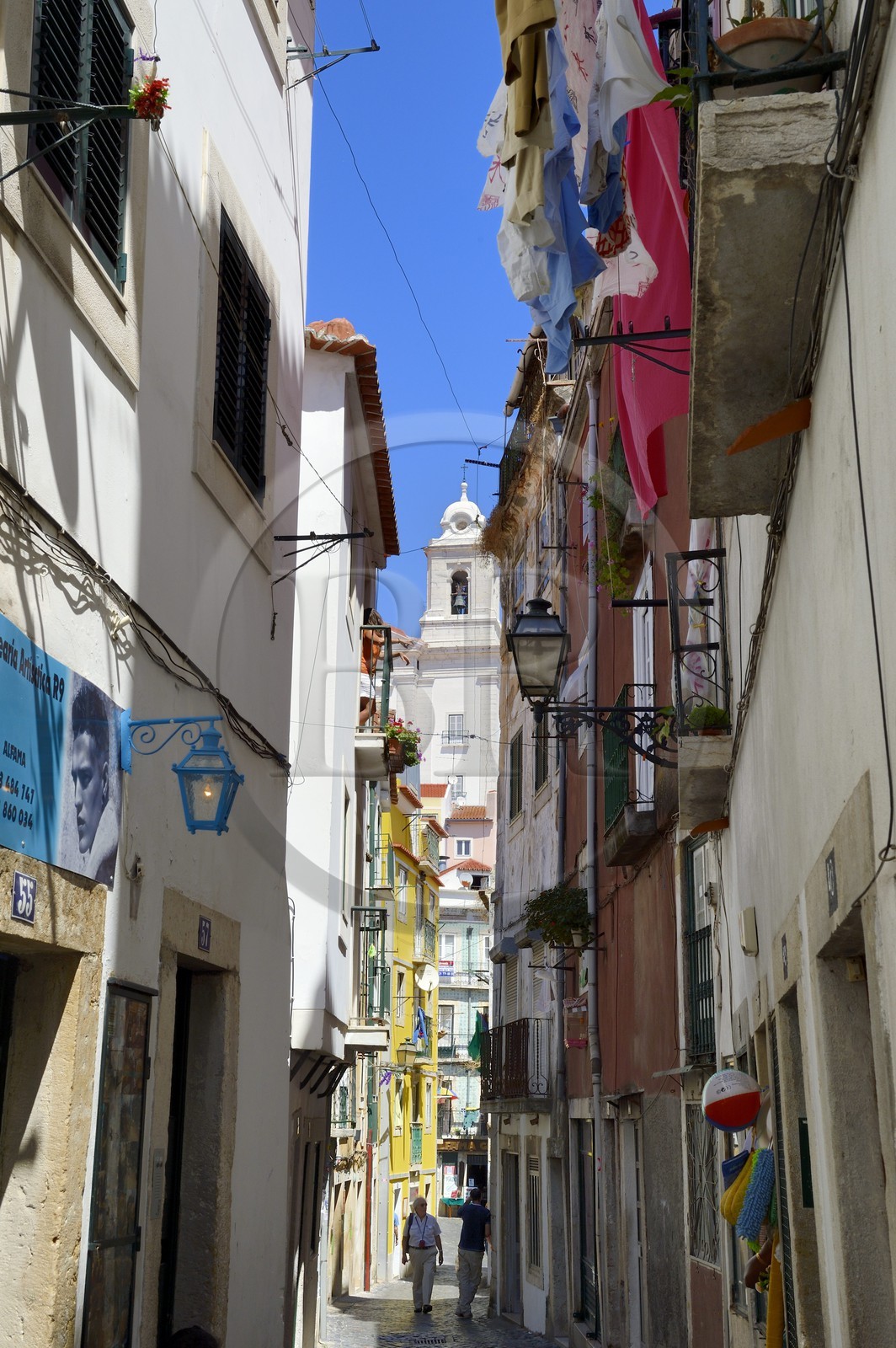 Portugal, Lisbonne, quartier de l'Alfama, rua Sao Miguel
