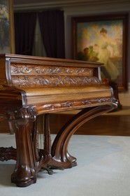 France, Meurthe-et-Moselle (54), Nancy, musée de l'Ecole de Nancy, piano de Louis Majorelle avec dessin de Victor Prouvé