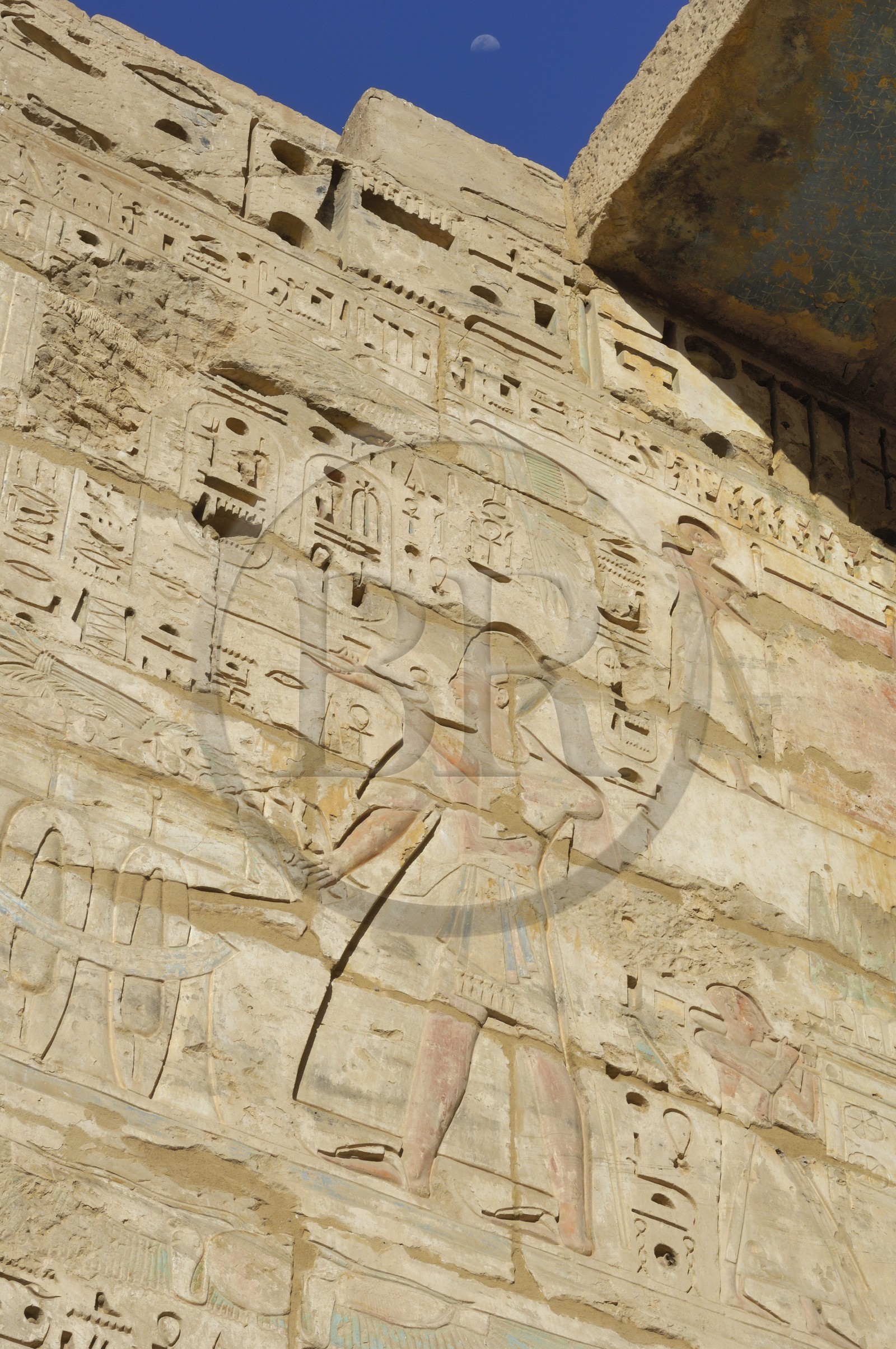 Egypte, Haute Egypte, vallée du Nil, environs de Louxor, nécropole thébaine classée Patrimoine Mondial de l'UNESCO, Thèbes Ouest, Medinet Habou, temple de Ramses III