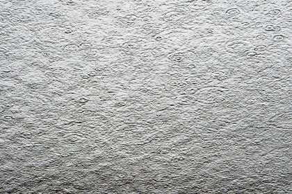 France, Var (83), Iles d'Hyères, parc national de Port Cros, Ile de Porquerolles, la Fondation Carmignac, pluie dans le bassin en transparence