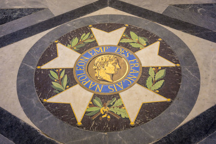 France, Paris, Hotel des Invalides, Army Museum, the Saint-Louis-des-Invalides Cathedral, the military pantheon, the tomb of Napoleon I, floor paving depicting Napoleon, Emperor of the French