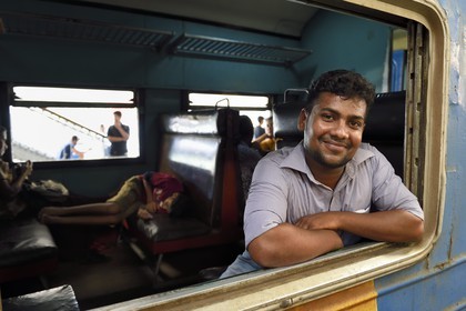Sri Lanka, Colombo, central Colombo Fort train station