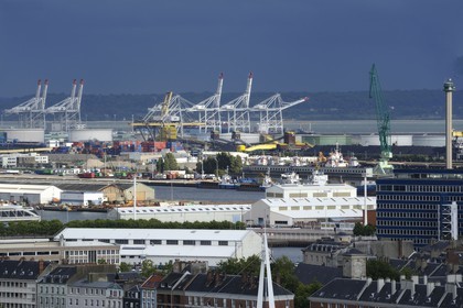 France, Seine Maritime, Le Havre, the port and the Seine river mouth