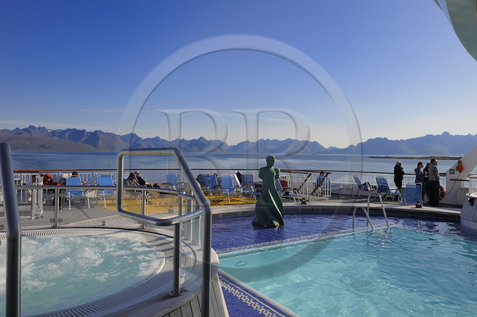 Norvège, Nordland, iles des Westeralen, l'express cotier Hurtigruten