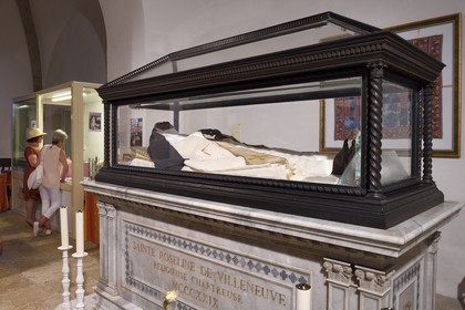 France, Var, the Dracenie, Les Arcs-sur-Argens, Sainte Roseline chapel and abbey church of the former La Celle-Roubaud monastery, St. Roseline mummy who died in 1329 at age 66
