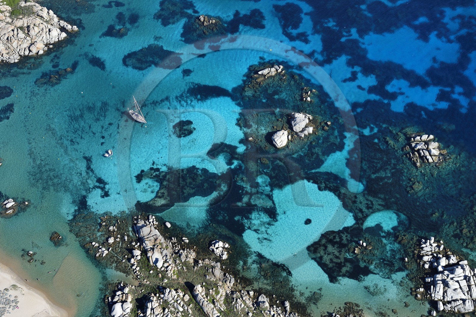 France, Corse-du-Sud (2A), Bonifacio, Réserve naturelle des iles Lavezzi (vue aérienne)