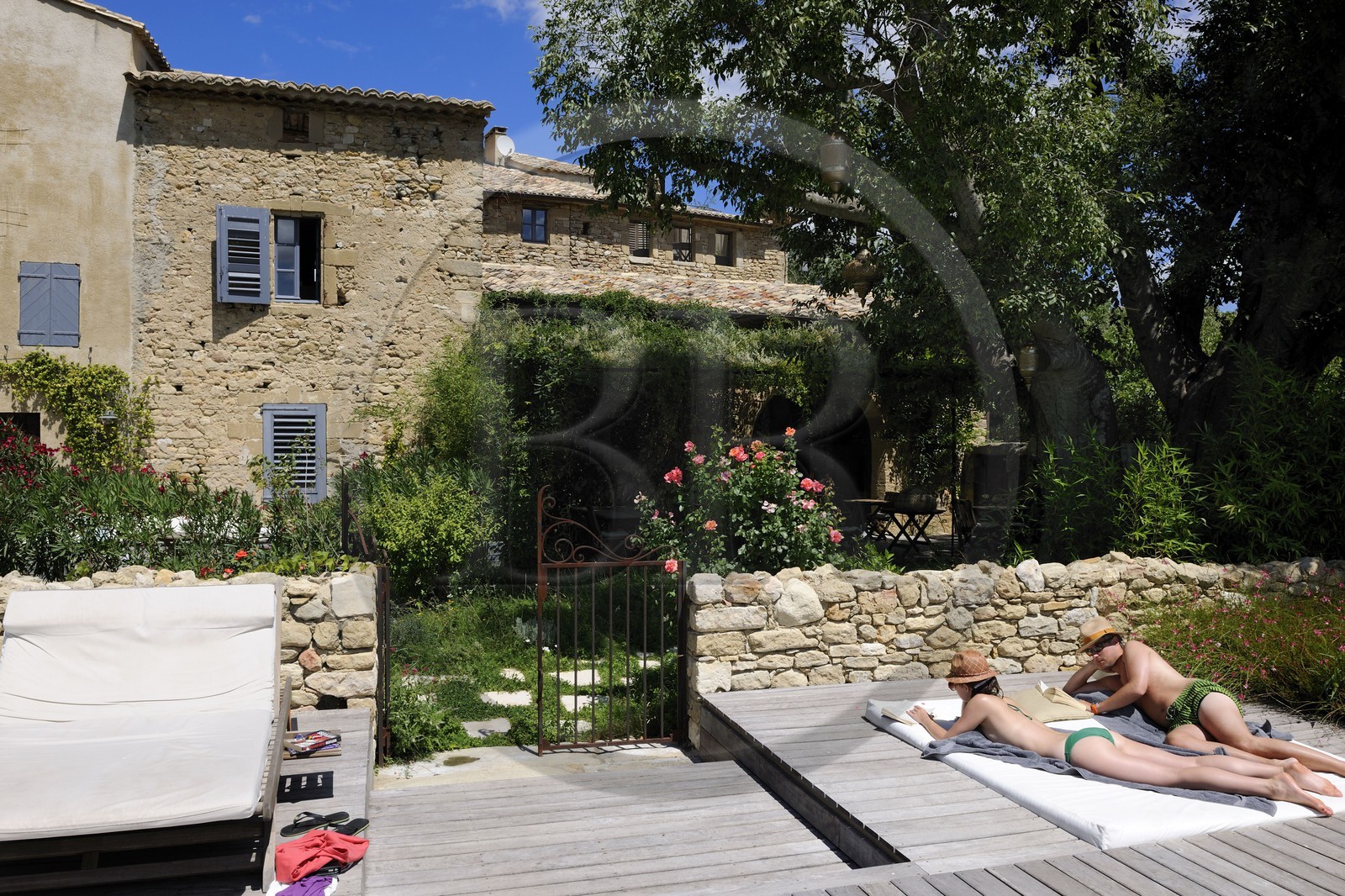 France, Gard (30), région du Pays d'Uzège, chambres d'hôtes de luxe le Clos du Léthé au hameau de Saint-Médiers à Montaren et Saint-Médiers