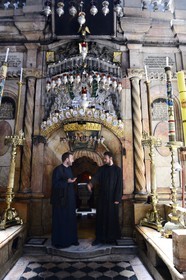 Israel, Jerusalem, holy city, the old town listed as World Heritage by UNESCO, Christian Quarter, Church of the Holy Sepulchre, the Aedicule which contains the Holy Sepulchre itself