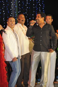 Maroc, région de l'Oriental, station balnéaire de Mediterrania Saïdia, soirée d'inauguration du 19 juin 2009, les chanteurs Faudel Belloua et Cheb Khaled