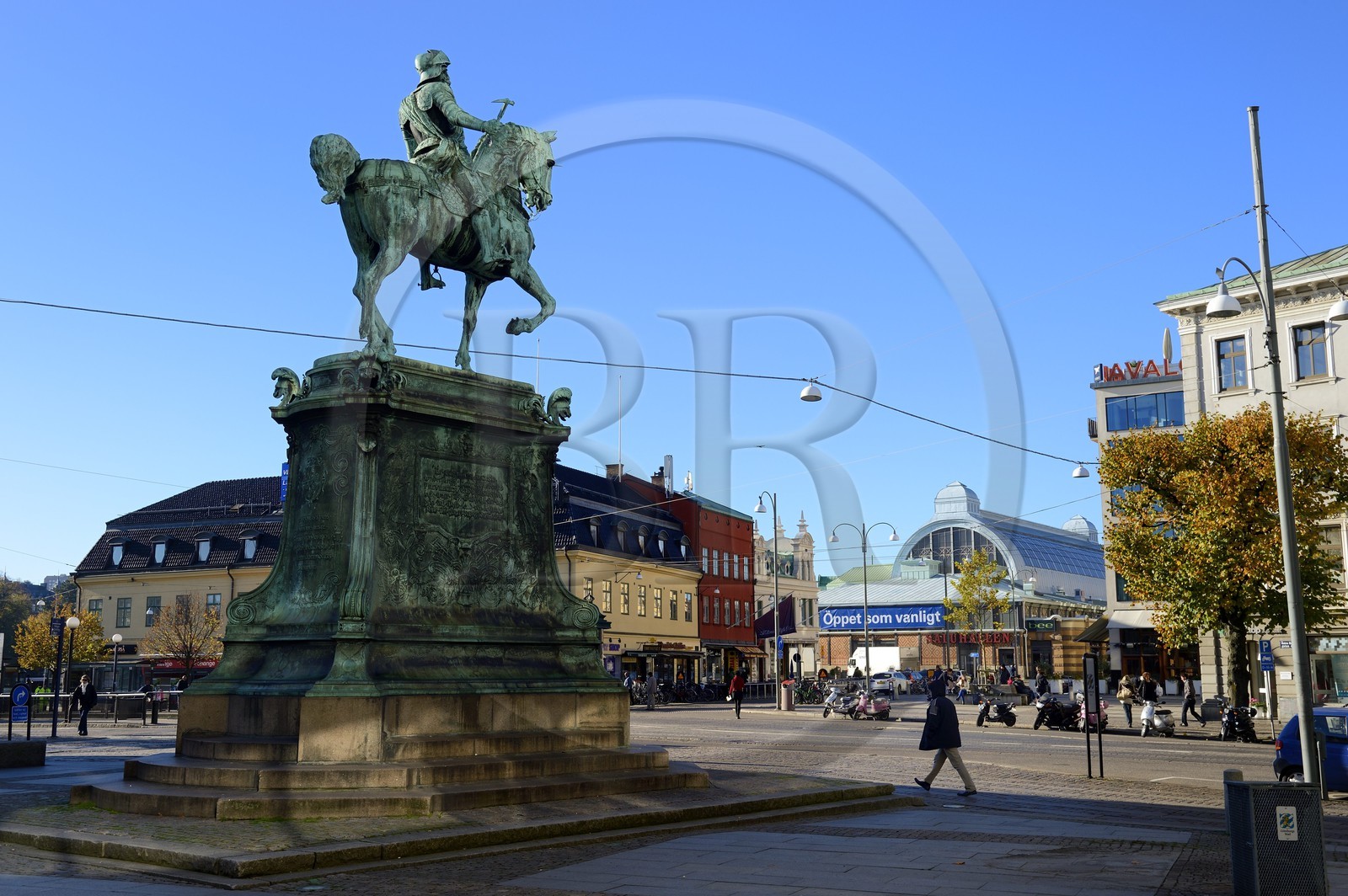 Suède, Västra Götaland, Göteborg (Gothenburg), statue équestre du roi Charles IX place Ostra Larmgatan