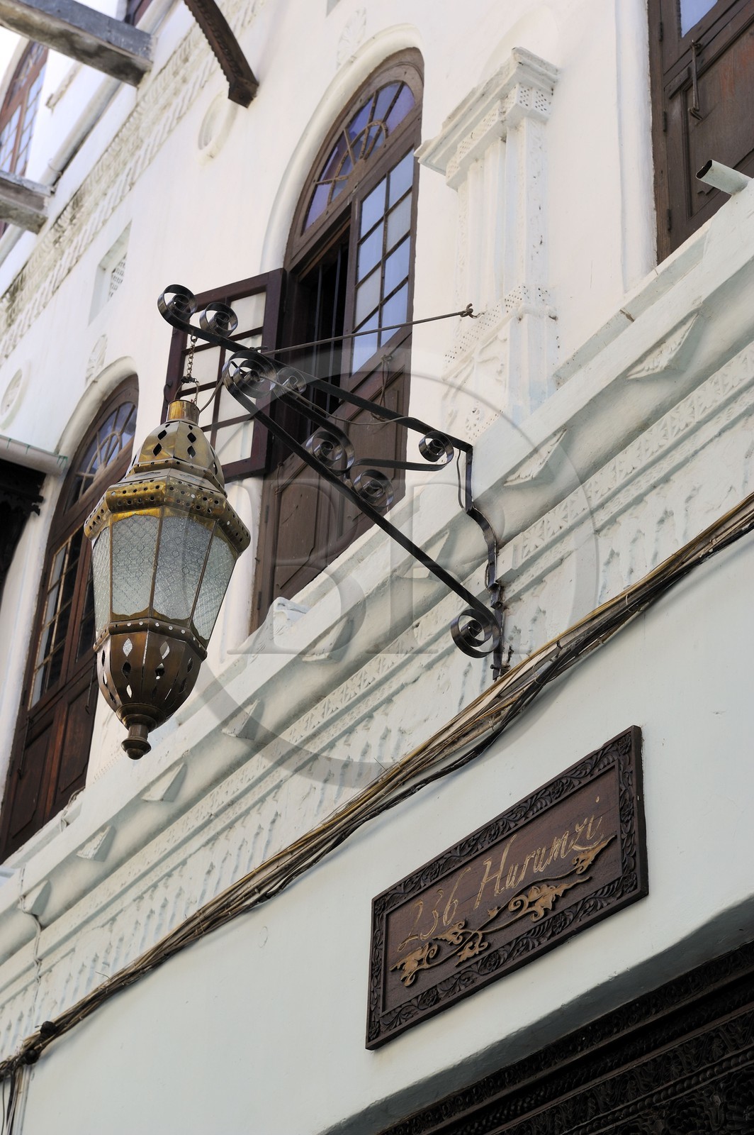 Tanzanie, archipel de Zanzibar, île de Unguja (Zanzibar), ville de Zanzibar, quartier Stone Town, classé Patrimoine Mondial de l' UNESCO, l’hôtel de charme 236 Hurumzi dans une maison traditionnelle