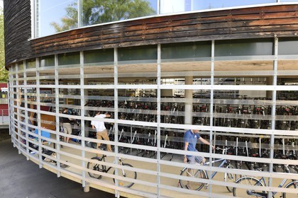 Allemagne, Bade-Wurtemberg, Fribourg en Brisgau, station à vélos appelée Mobile à la Gare Centrale