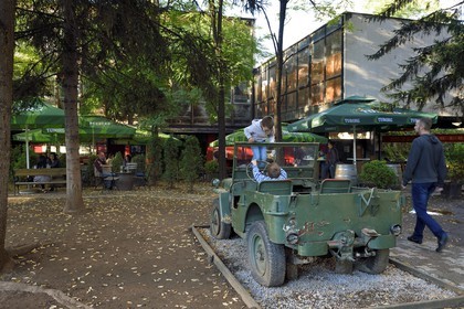 Bosnie-Herzégovine, Sarajevo, le Café Tito à l'arrière du Musée Historique