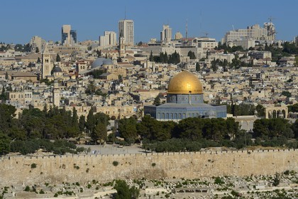 Israel, Jerusalem, holy city, the old town listed as World Heritage by UNESCO, the Dome of the Rock on Haram el-Sharif seen from the Mount of Olives