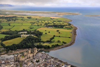 United Kingdom, England, Wales, Caernarfon, castle of the XIII century built by Edward I of England (aerial view)