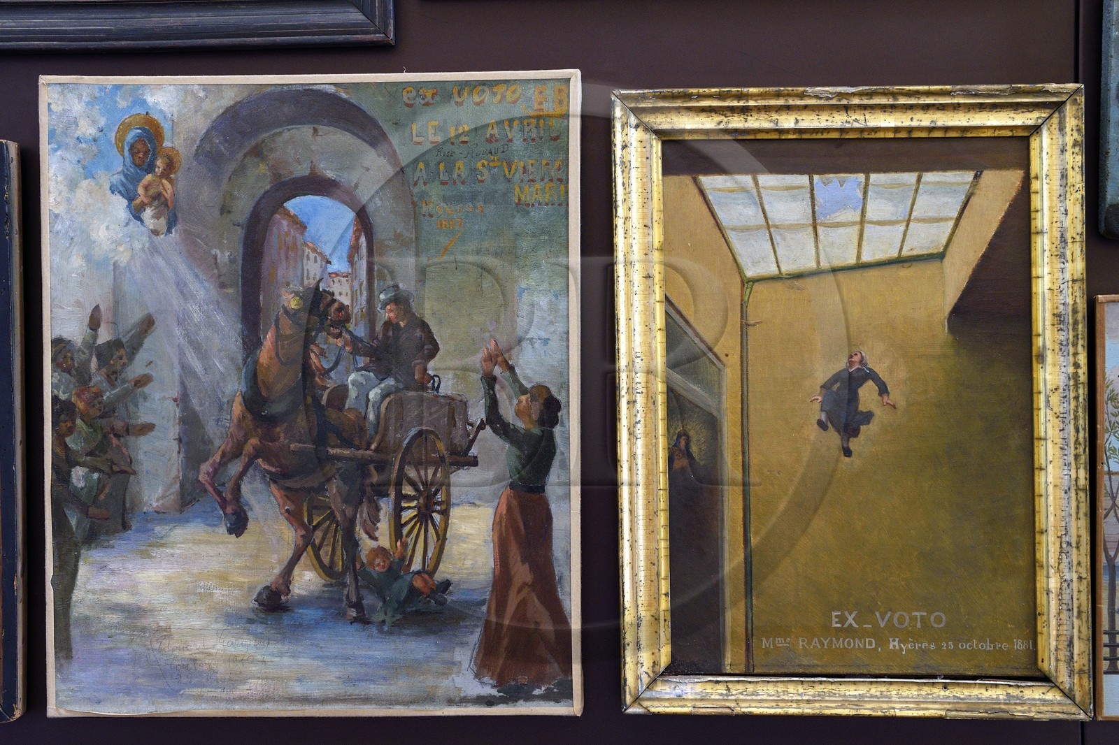 France, Var (83), Hyères, collegiale Saint Paul (XIIème siècle), elle abrite une exposition permanente de 432 ex-votos, chacun illustrant une scène de la vie quotidienne face à une situation définie de péril ou de menace