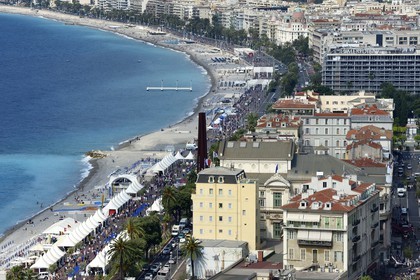 France, Alpes-Maritimes, Nice, the Promenade des Anglais on the seafront and 9 oblique lines work of the artist Bernar Venet