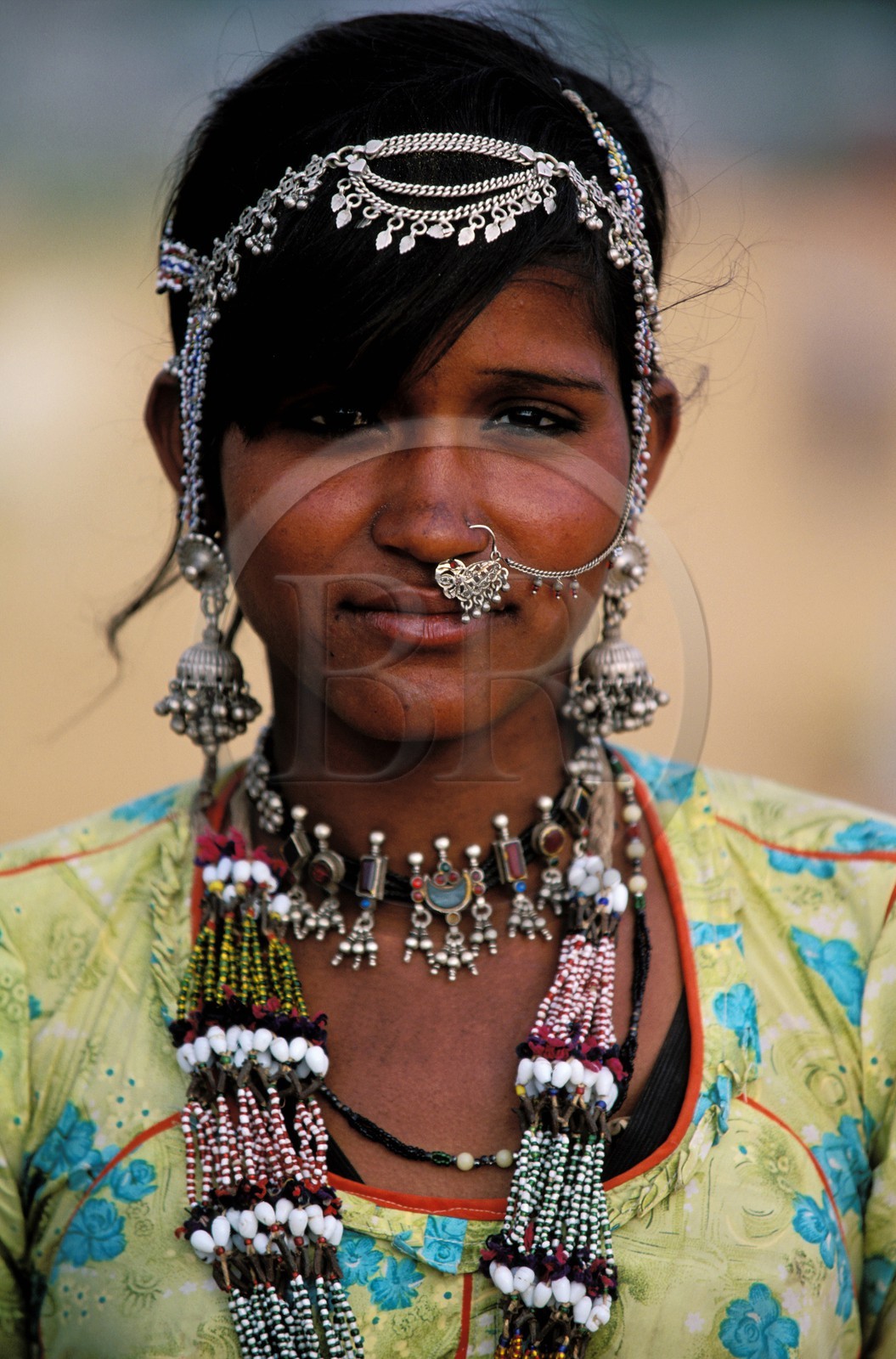 Inde, état du Rajasthan, foire aux chameaux de Pushkar, Jeune paysanne rajpoute