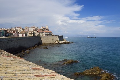 France, Alpes-Maritimes, Antibes, the old town and its sea walls