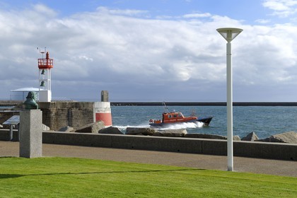 France, Seine Maritime, Le Havre, a pilot boat leaves the port in front of the Museum of Modern Art Andre Malraux