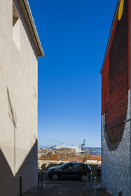 France, Hérault (34), Sète, le Quartier Haut, fresque murale qui fait parti du MACO - Musée à ciel ouvert, oeuvre de l'artiste Sun7 dans la rue Serre