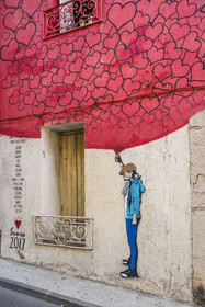 France, Hérault (34), Sète, le Quartier Haut, fresque murale qui fait parti du MACO - Musée à ciel ouvert, oeuvre de l'artiste Sunra dans la rue Louis Blanc sur la facade d'une résidence sociale