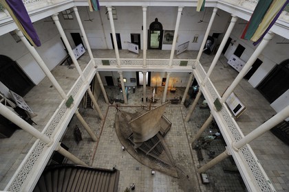 Tanzania, Zanzibar Archipelago, Unguja island (Zanzibar), Stone Town, listed as World Heritage by UNESCO, Beit El-Ajaib or House of Wonders is the site of the Zanzibar National Museum of History &Culture, a dhow (traditional Arab sailing vessel)