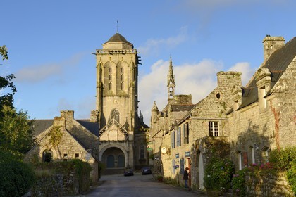 France, Finistere, Locronan, labelled Les plus Beaux Villages de France (The Most Beautiful Villages of France), Saint Ronan church at the end of the priory street