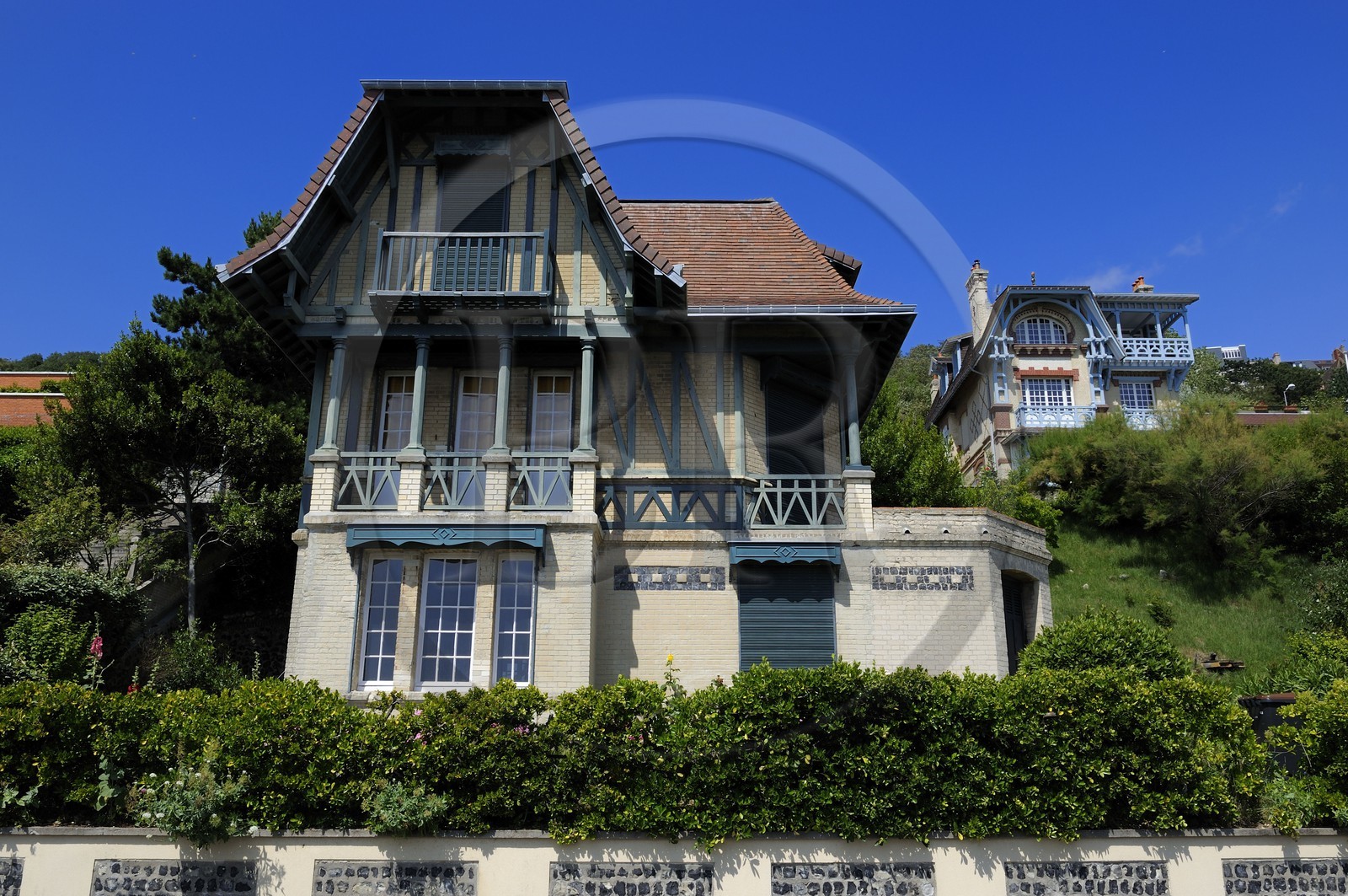 France, Seine-Maritime (76), la commune de Sainte-Adresse prolonge Le Havre par la côte, villas anciennes