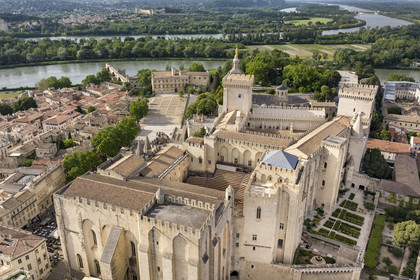 France, Vaucluse, Avignon, Palais des Papes (Palace of the Popes) listed as World heritage by UNESCO, and the arms of the Rhone river in the background, the south-eastern facade (aerial view)