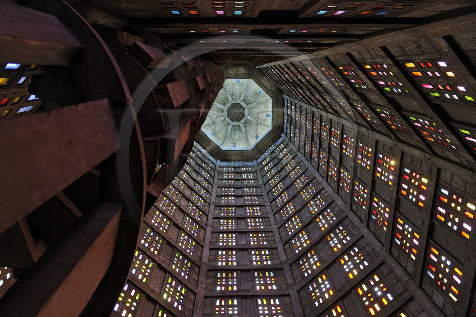 France, Seine-Maritime (76), Le Havre, Centre-ville reconstruit du Havre par Auguste Perret classé Patrimoine Mondial de l'UNESCO, Eglise Saint-Joseph, la tour-clocher vue de la nef