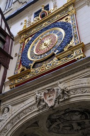 France, Seine-Maritime (76), Rouen, le Gros-Horloge, horloge astronomique avec un mécanisme du XIVe siècle et un cadran du XVIe siècle