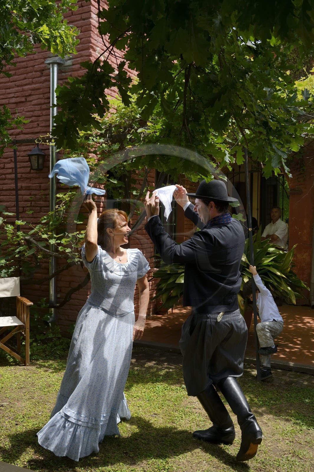 Argentine, province de Buenos Aires, San Antonio de Areco, fête du Jour de la Tradition (Dia de la Tradicion), danse traditionnelle des gauchos