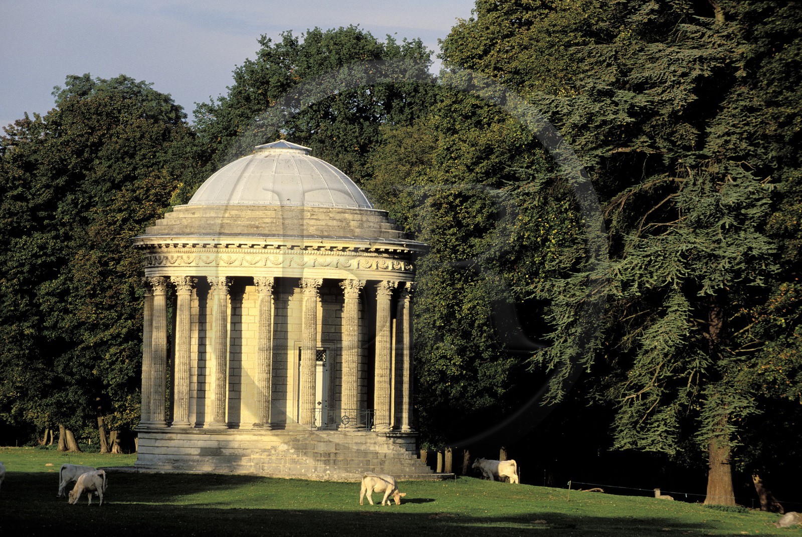 France, Essonne (91), parc de Jeurre, fabrique du parc de Méréville, temple de la Piété Filiale