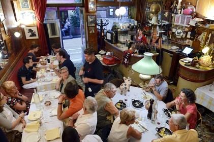 France, Rhône (69), Lyon, Restaurant bouchon lyonnais Le Garet, le héros de la Résistance Jean Moulin venait régulièrement y déjeuner