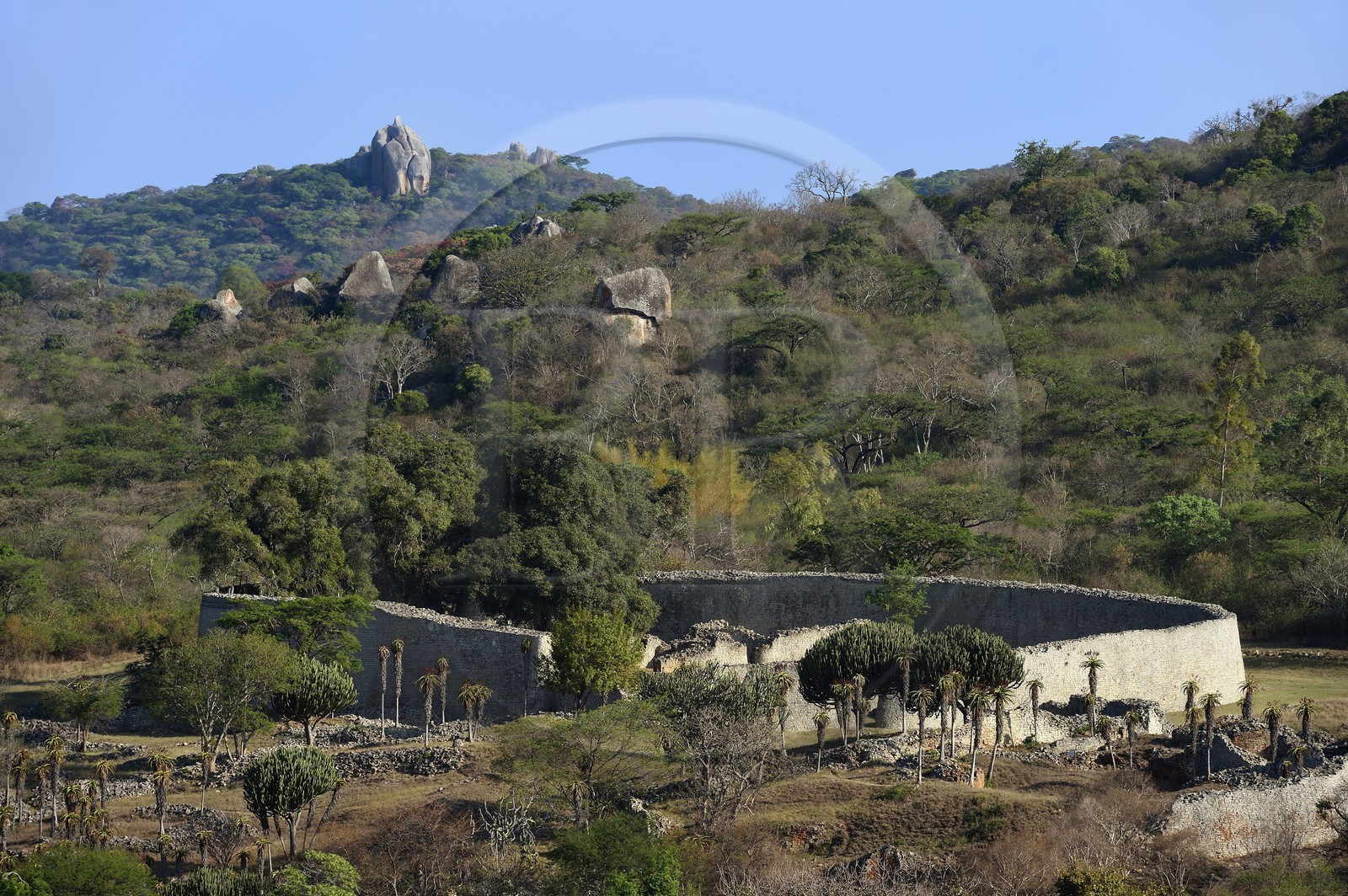 Zimbabwe, province de Masvingo, les ruines du site archéologique du Grand Zimbabwe, classé Patrimoine Mondial de l'UNESCO, Xème au XVème siècle, le Grand Enclos