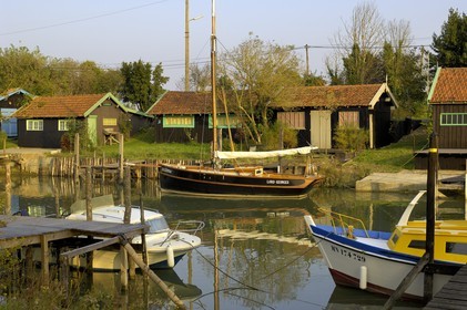 France, Charente-Maritime (17), bassin de Marennes-Oléron, La Tremblade, port de la grève