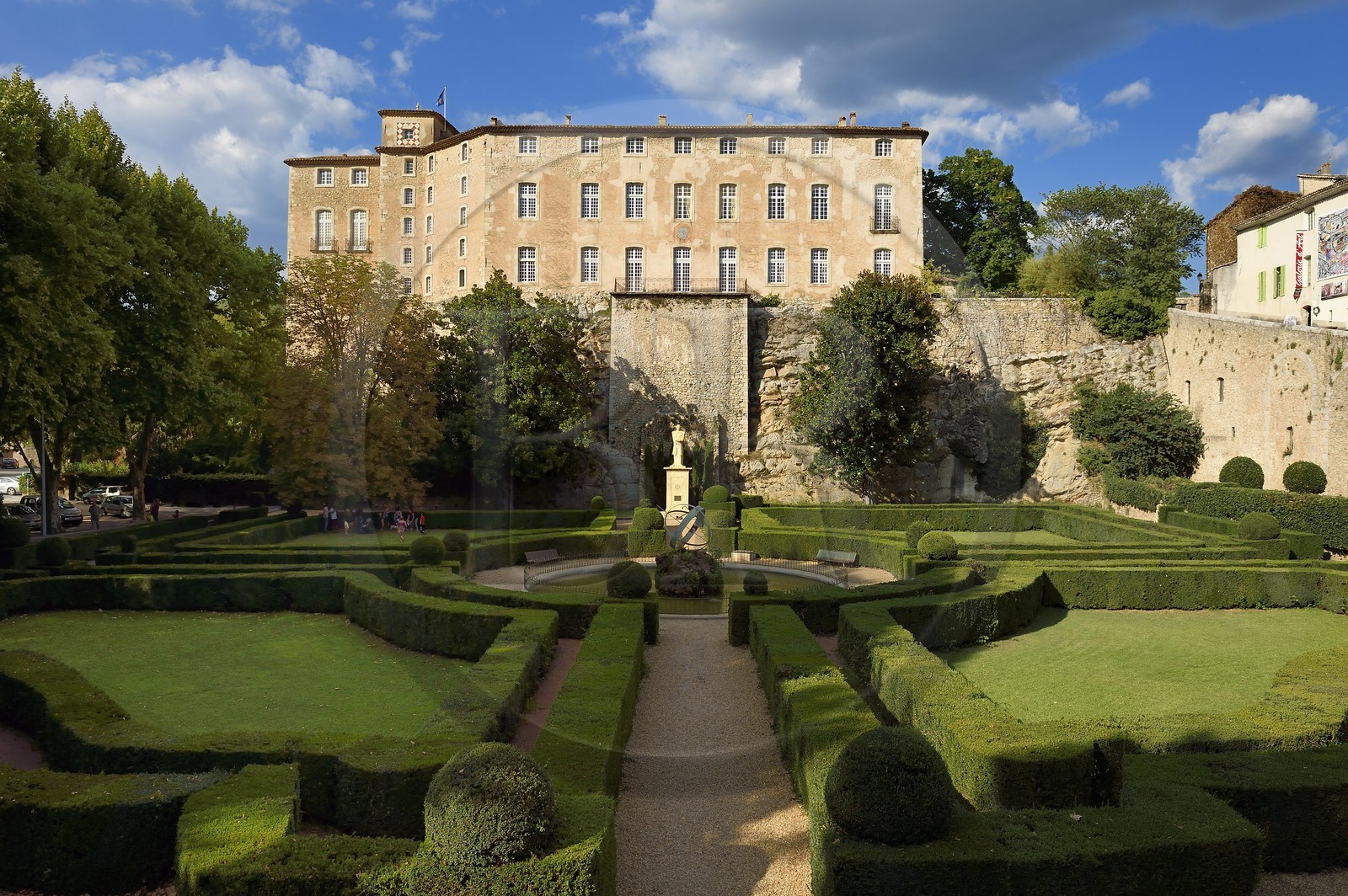 France, Var (83), Provence Verte, Entrecasteaux, le chateau