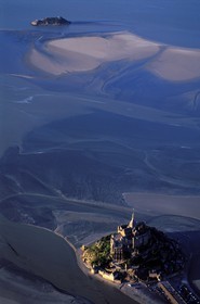 France, Manche (50), le Mont-Saint-Michel (vue aérienne)