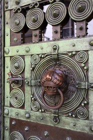 Allemagne, Bade-Wurtemberg, Fribourg en Brisgau, porte en bronze de Palais archiépiscopal (Erzbischöfliches Ordinariat) dans la rue Schoferstrasse