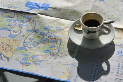 France, Eure (27), le village de Bas-Caumont dans les boucles de la Seine, le Bar-Restaurant La Batelière sur la veloroute du Val de Seine