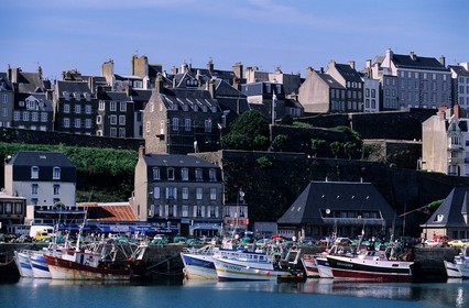 France, Manche (50), Cotentin, Granville, bassin à flot du port