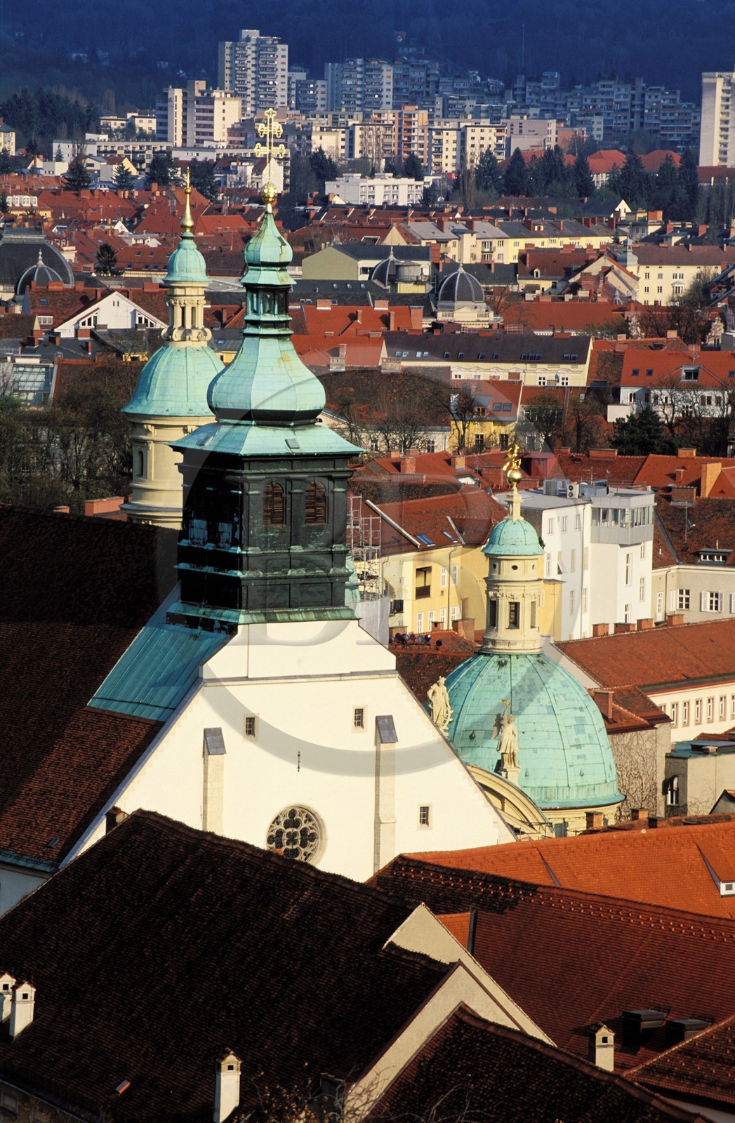Autriche, Styrie, Graz, centre historique classé Patrimoine Mondial de l'UNESCO, Domkirche (Cathédrale) et le Mausoleum (Mausolée)