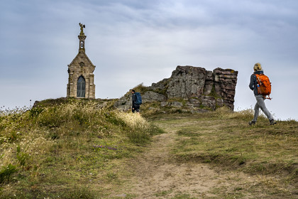 France, Cotes d'Armor, Grand Site de France Cap d'Erquy - Cap Frehel, Erquy, the Saint-Michel islet topped by the Saint-Michel chapel