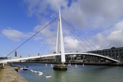 France, Seine Maritime, Le Havre, Downtown rebuilt by Auguste Perret listed as World Heritage by UNESCO, Footbridge of the Bassin du Commerce by Guillaume Gillet (1969)